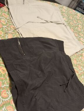 Athleta Black and Khacki Activewear Skirt With Shorts With Shorts Under